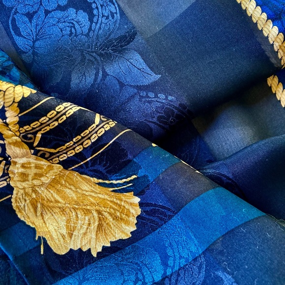 Long silk scarf, Liz Claiborne, hand rolled, - Picture 2 of 5